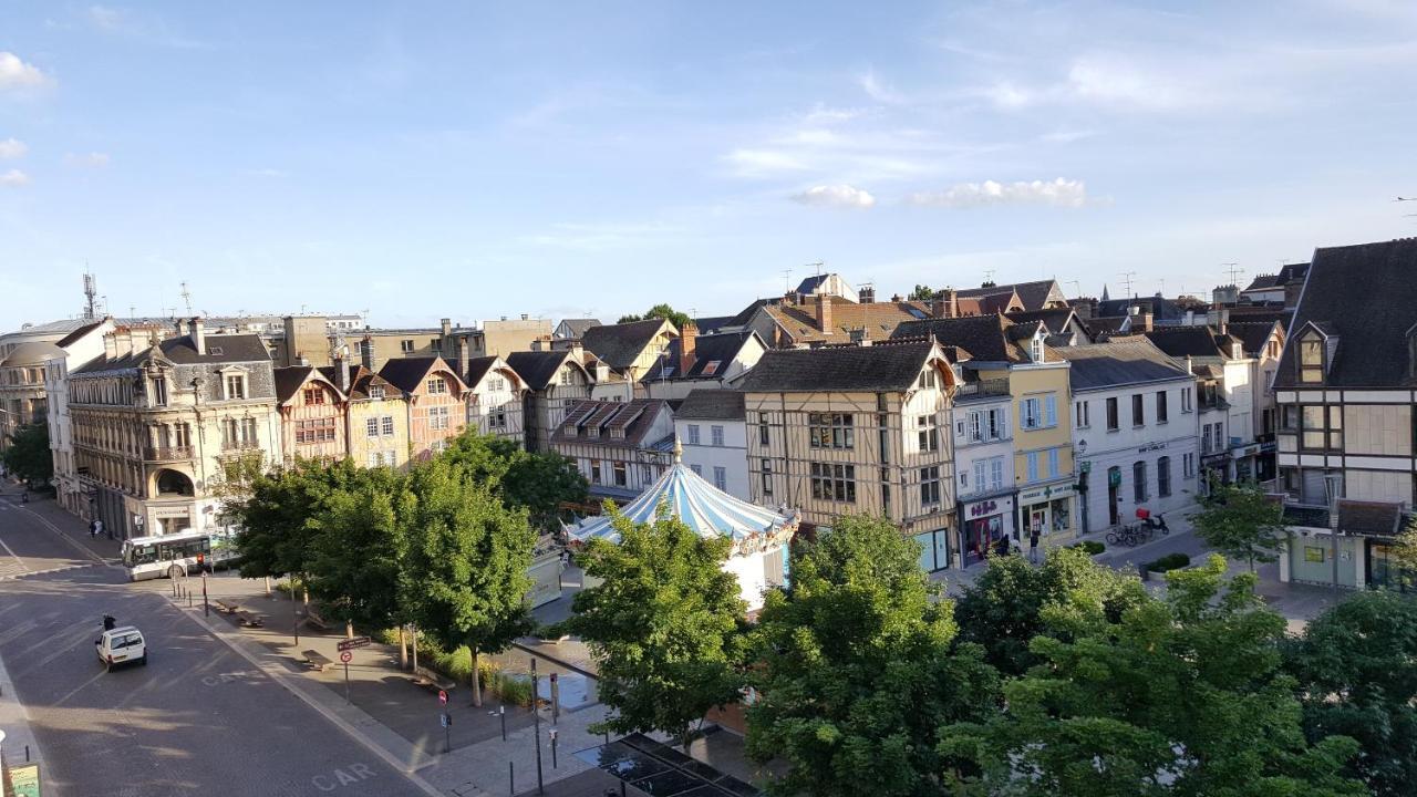 Le Coeur De Troyes - Appartement & Studio Exterior photo